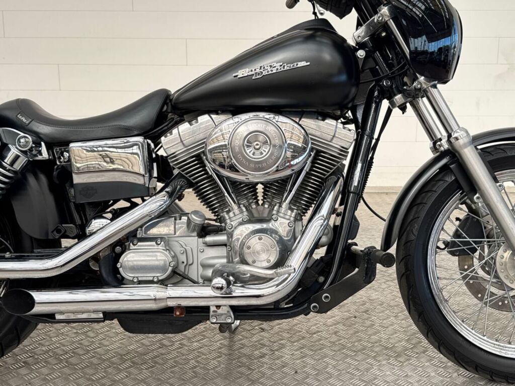 Harley-davidson Dyna 2004 
