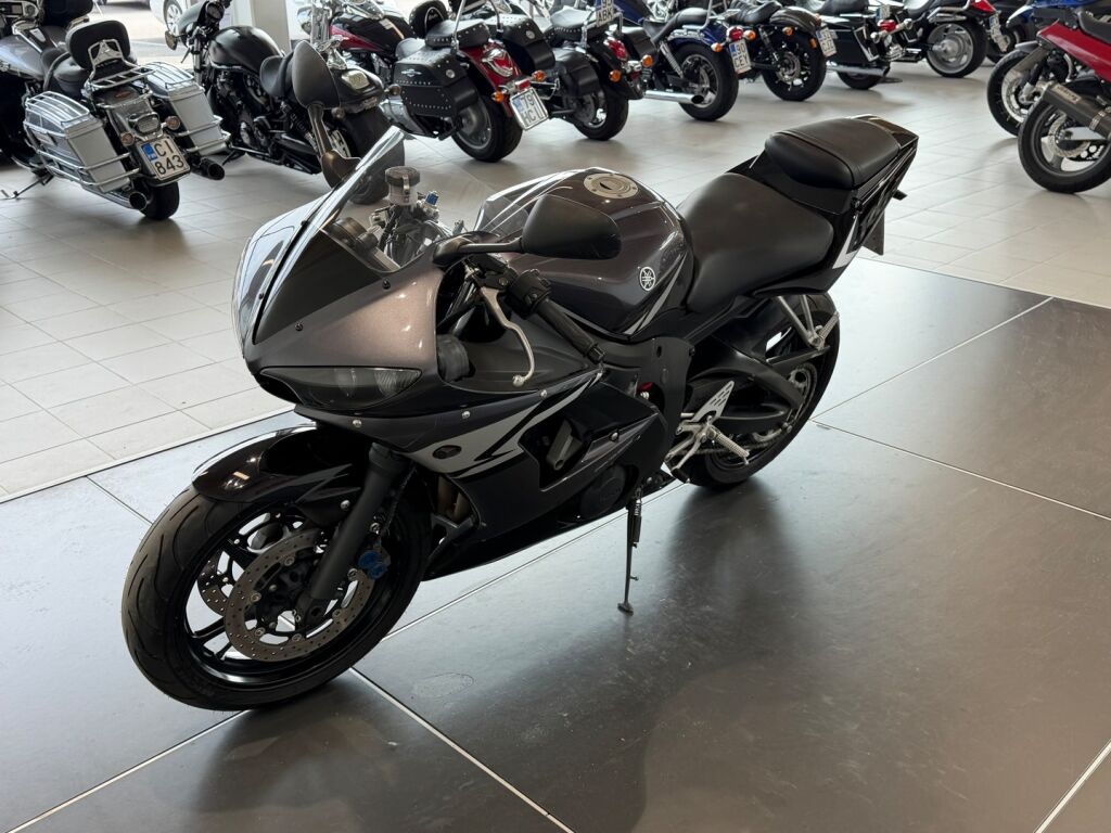 Yamaha YZF-R6 2005 