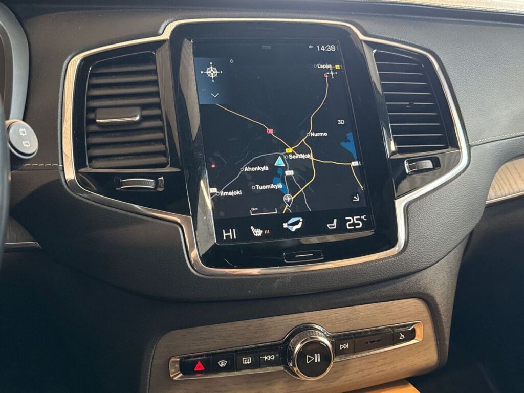 Volvo XC90 2020 Musta