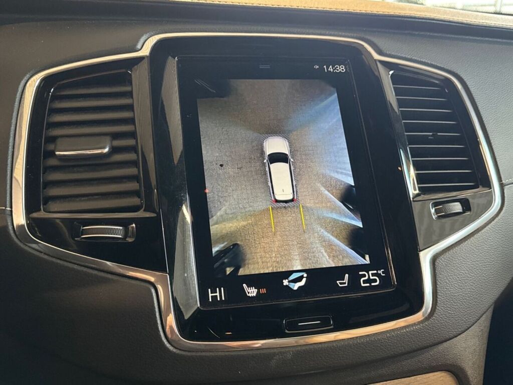 Volvo XC90 2020 Musta