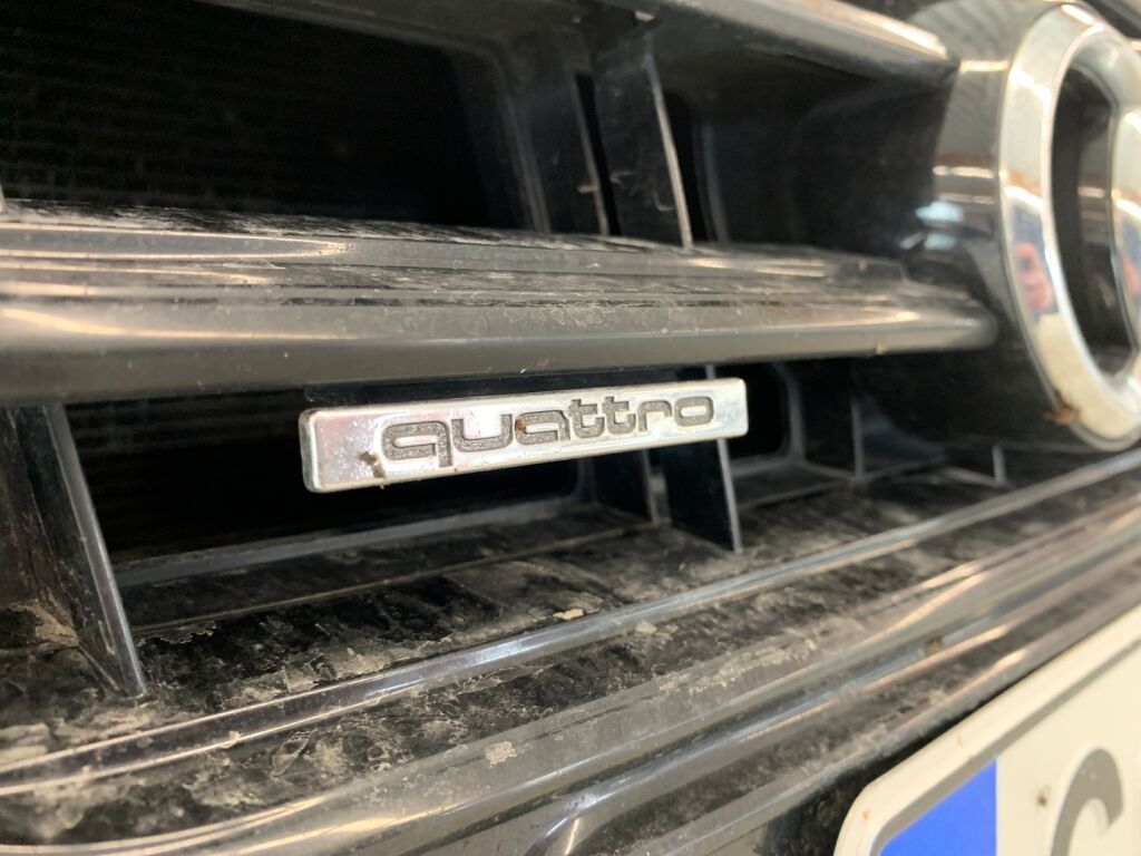 Audi A6 2012 Musta