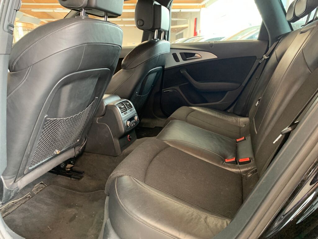 Audi A6 2012 Musta