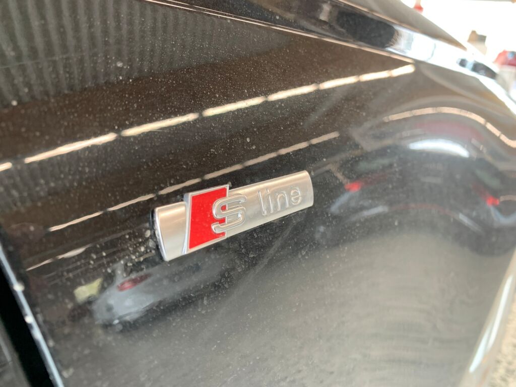 Audi A6 2012 Musta