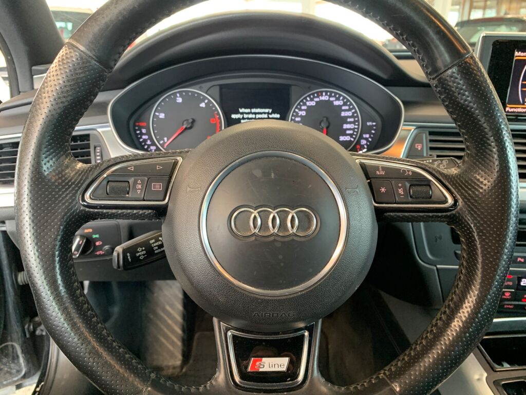 Audi A6 2012 Musta