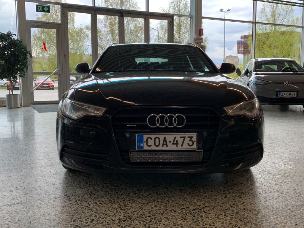 Audi A6 2012 Musta