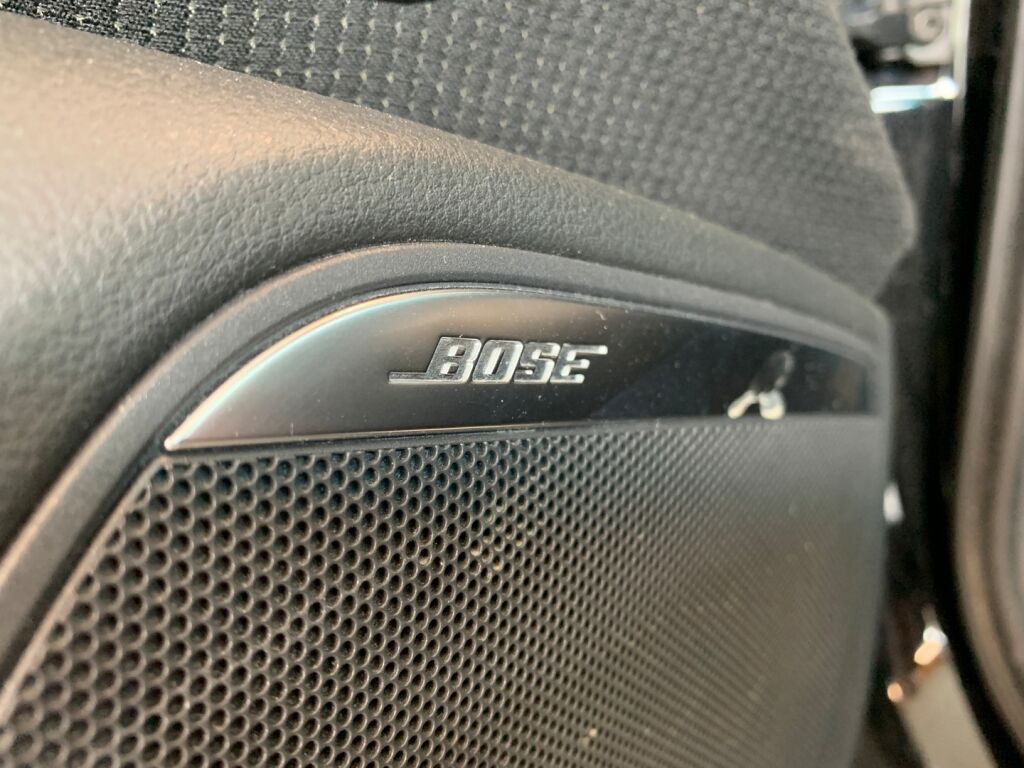 Audi A6 2012 Musta