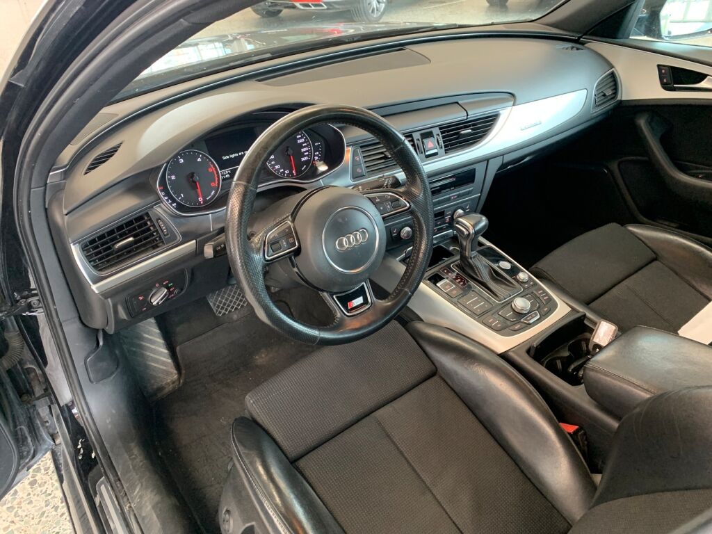 Audi A6 2012 Musta