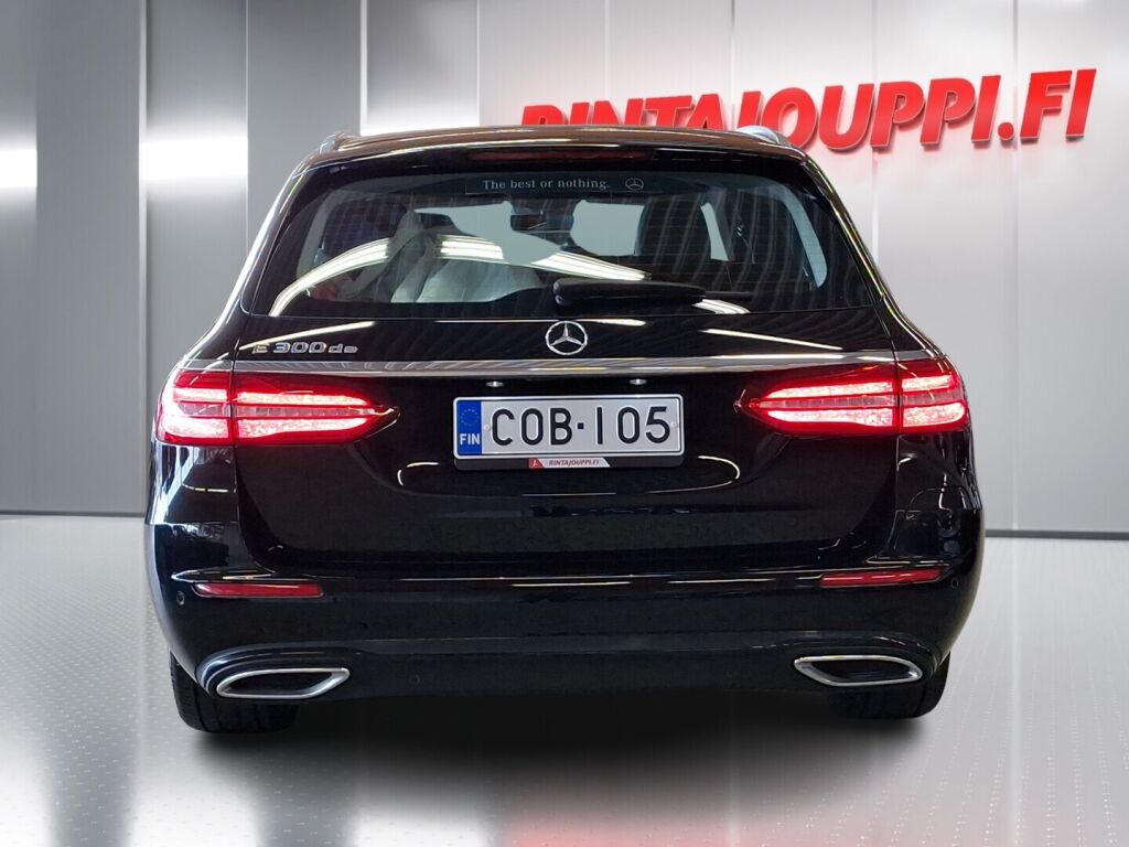 Mercedes-Benz E 2020 Musta