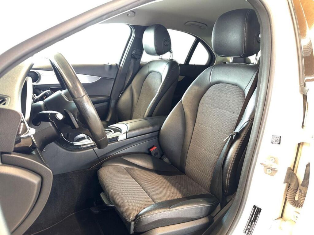 Mercedes-Benz C 2020 Valkoinen