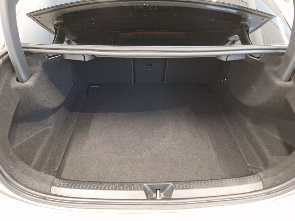 Mercedes-Benz A 2019 Harmaa