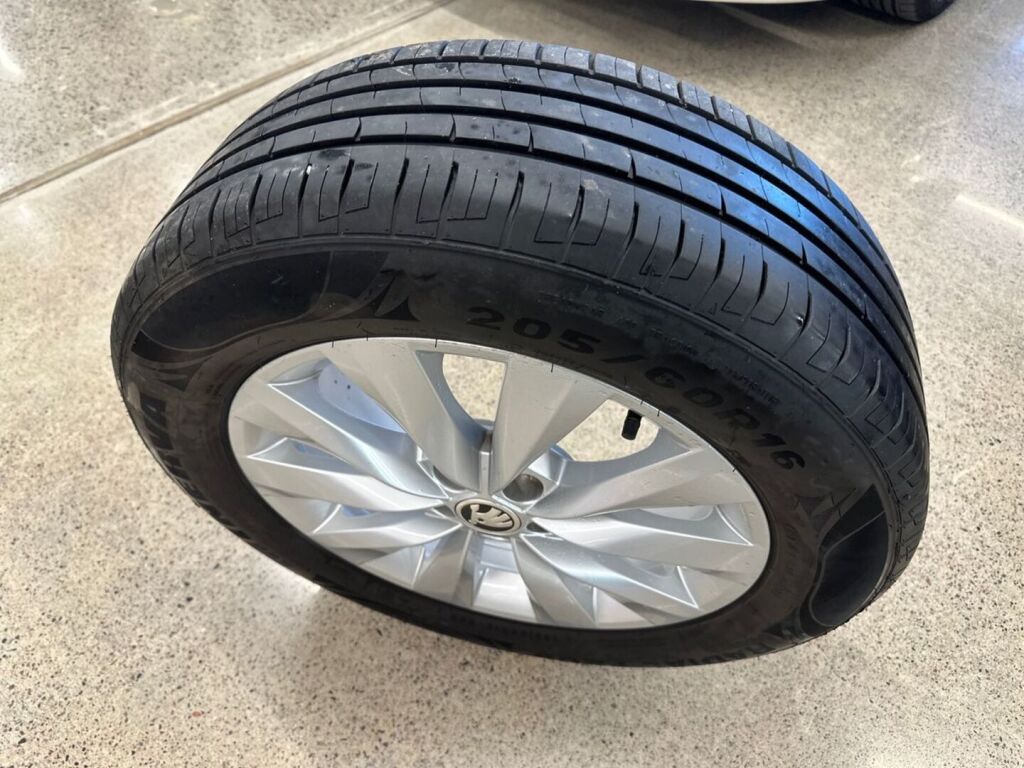 Skoda Kamiq 2019 Harmaa