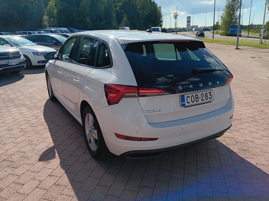 Skoda Scala 2019 Valkoinen