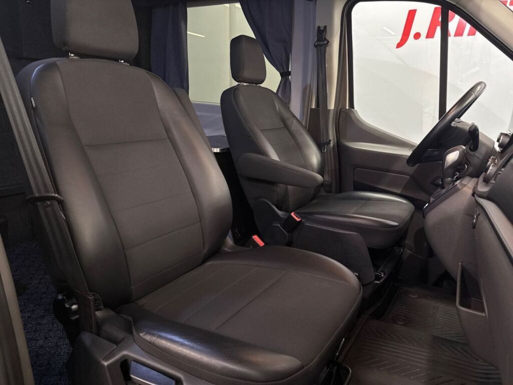 Ford Transit 2020 Harmaa