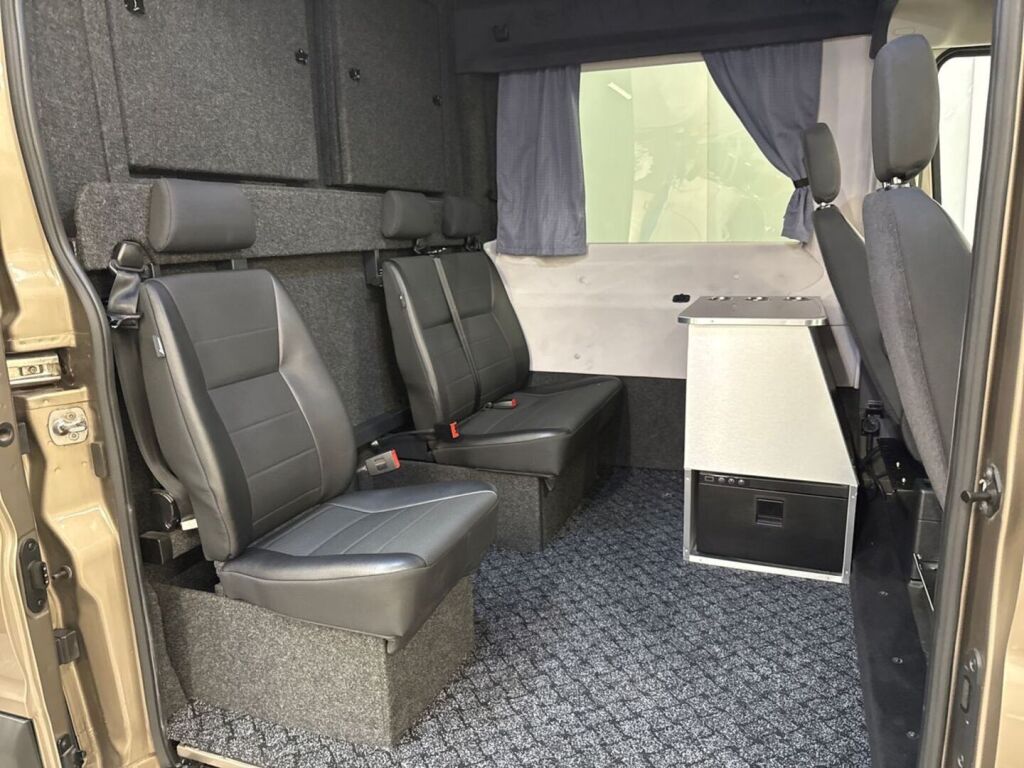 Ford Transit 2020 Harmaa