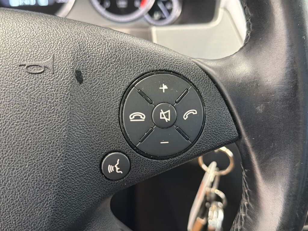 Mercedes-Benz E 2011 Hopea