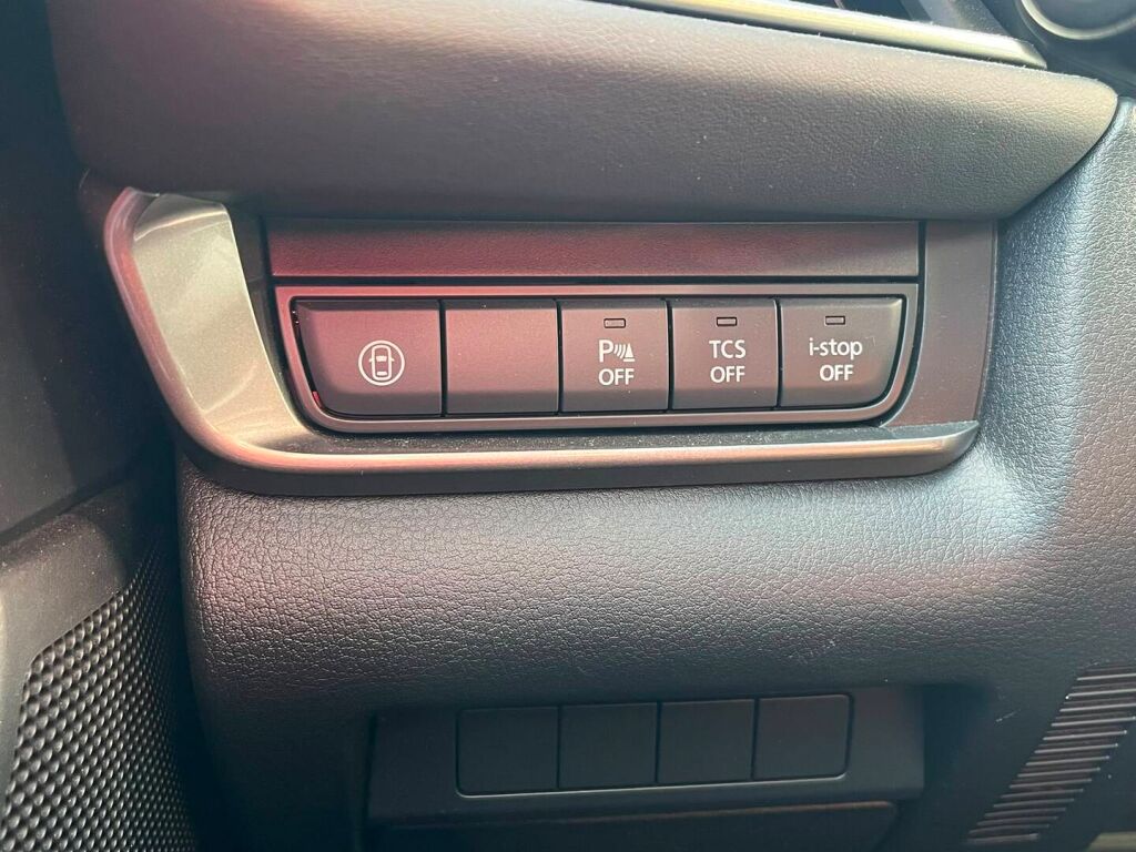 Mazda CX-30 2022 Punainen