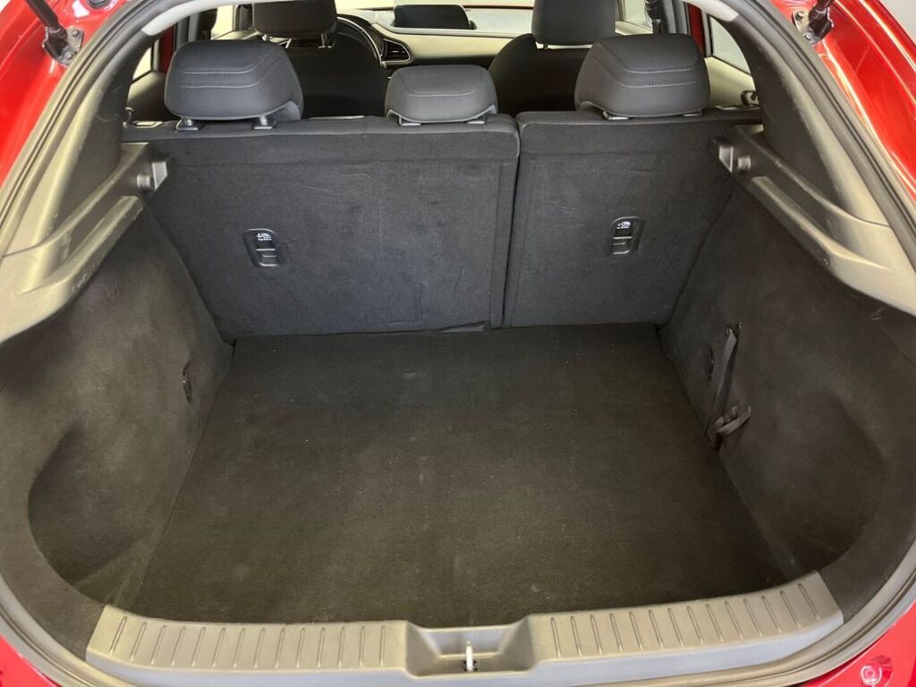 Mazda CX-30 2022 Punainen