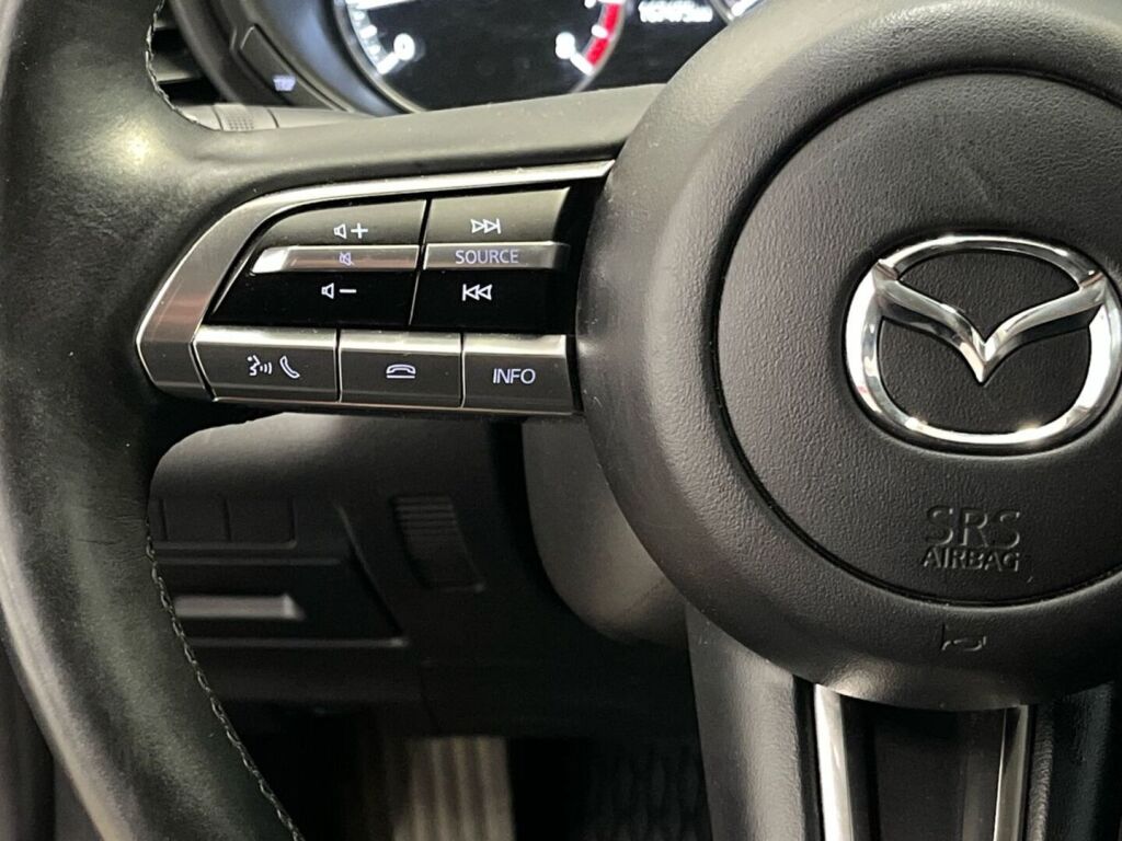 Mazda CX-30 2022 Punainen