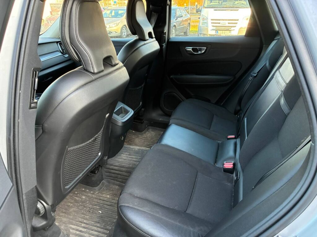 Volvo XC60 2019 Harmaa
