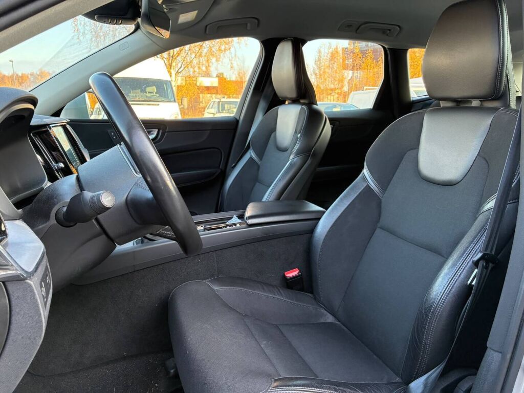 Volvo XC60 2019 Harmaa