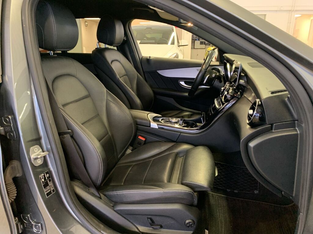 Mercedes-Benz C 2019 Harmaa