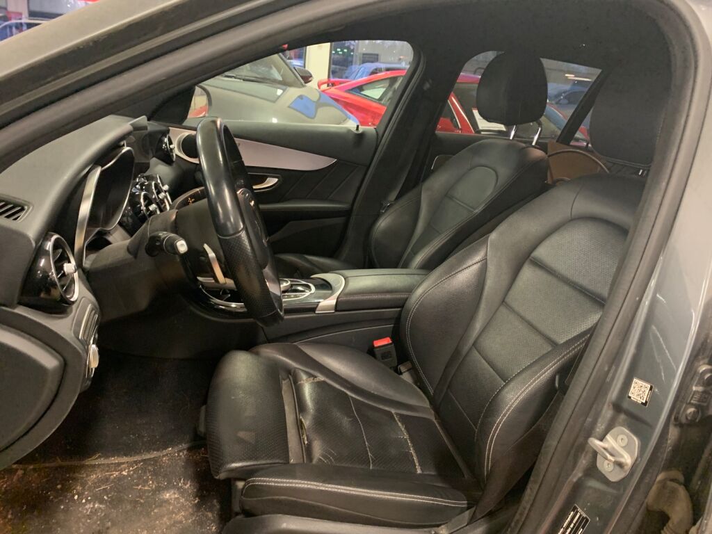 Mercedes-Benz C 2019 Harmaa