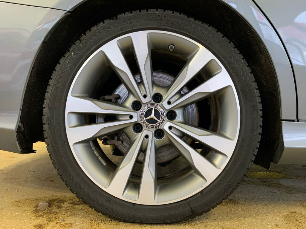 Mercedes-Benz C 2019 Harmaa