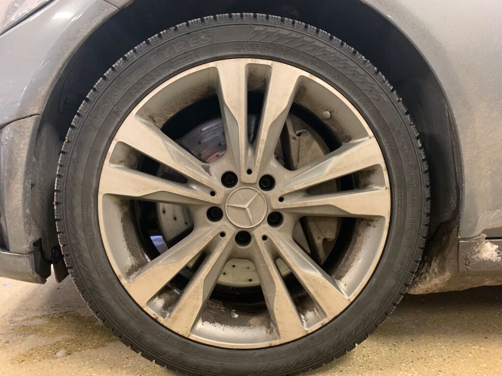 Mercedes-Benz C 2019 Harmaa