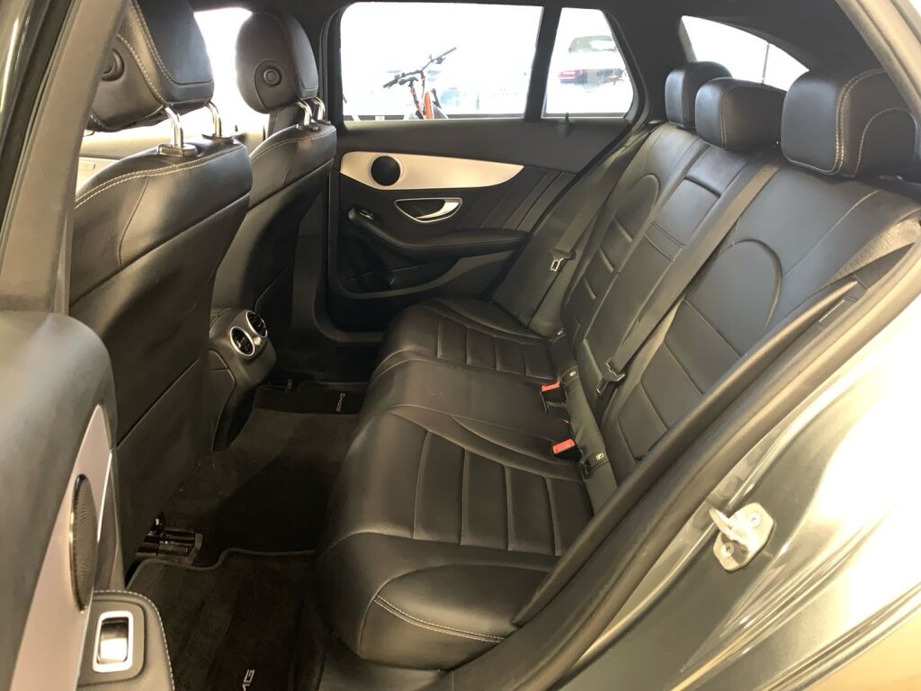 Mercedes-Benz C 2019 Harmaa