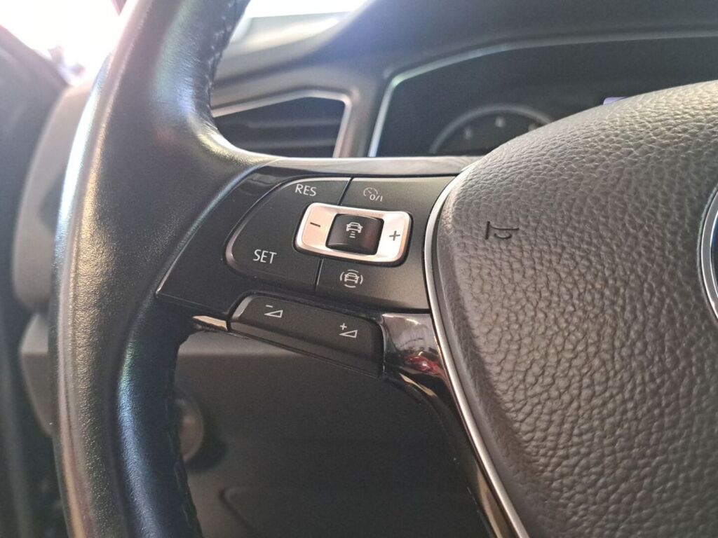 Volkswagen T-Roc 2019 Harmaa