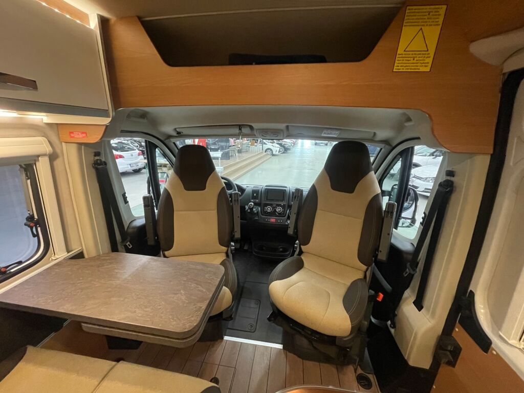 Weinsberg Carabus 600 ME 2020 Valkoinen