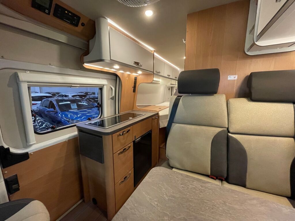 Weinsberg Carabus 600 ME 2020 Valkoinen