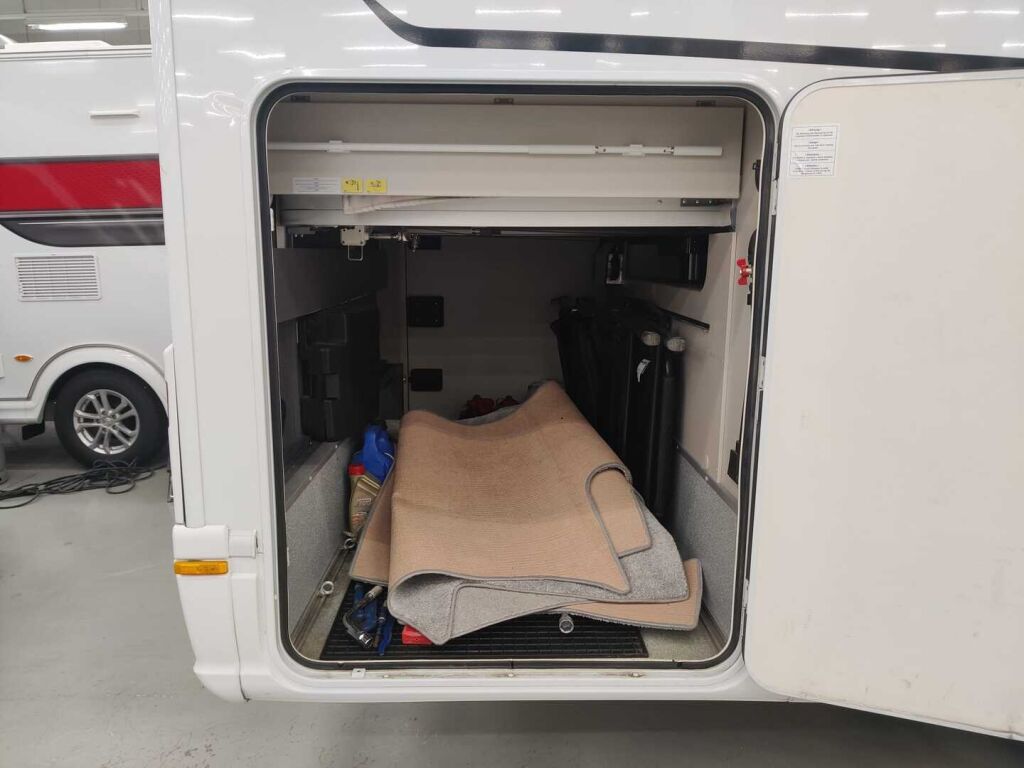 Dethleffs Pulse I 7051 DBM 2020 Valkoinen