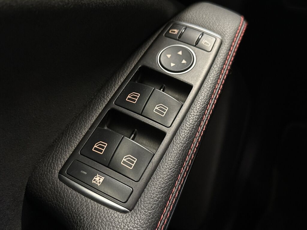 Mercedes-Benz CLA 2015 