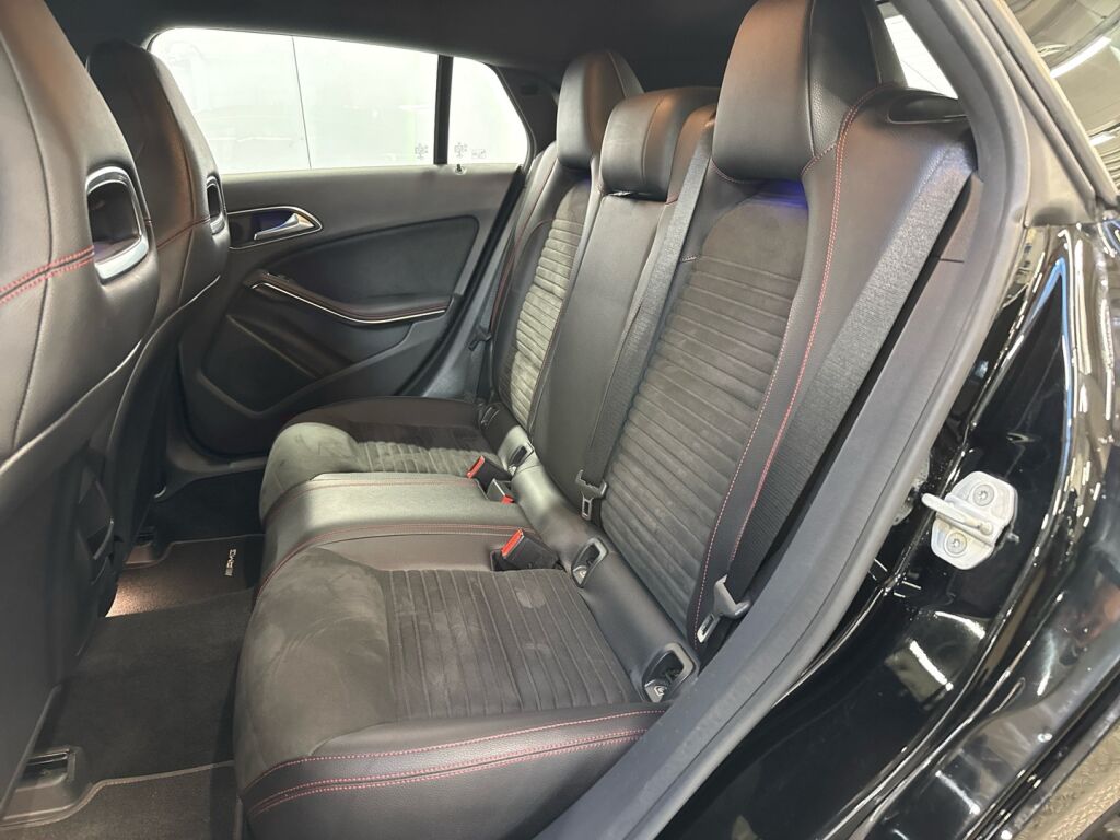 Mercedes-Benz CLA 2015 