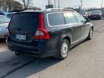 Volvo V70 2011 Musta