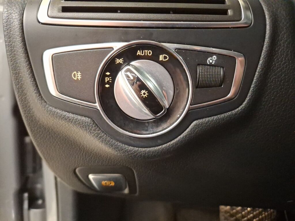 Mercedes-Benz C 2015 Harmaa