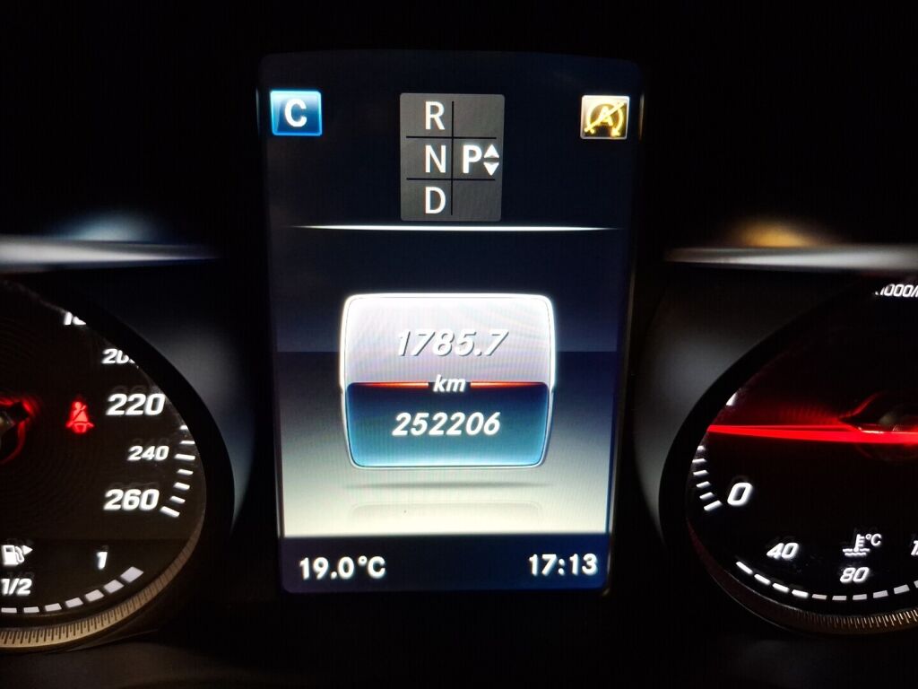 Mercedes-Benz C 2015 Harmaa