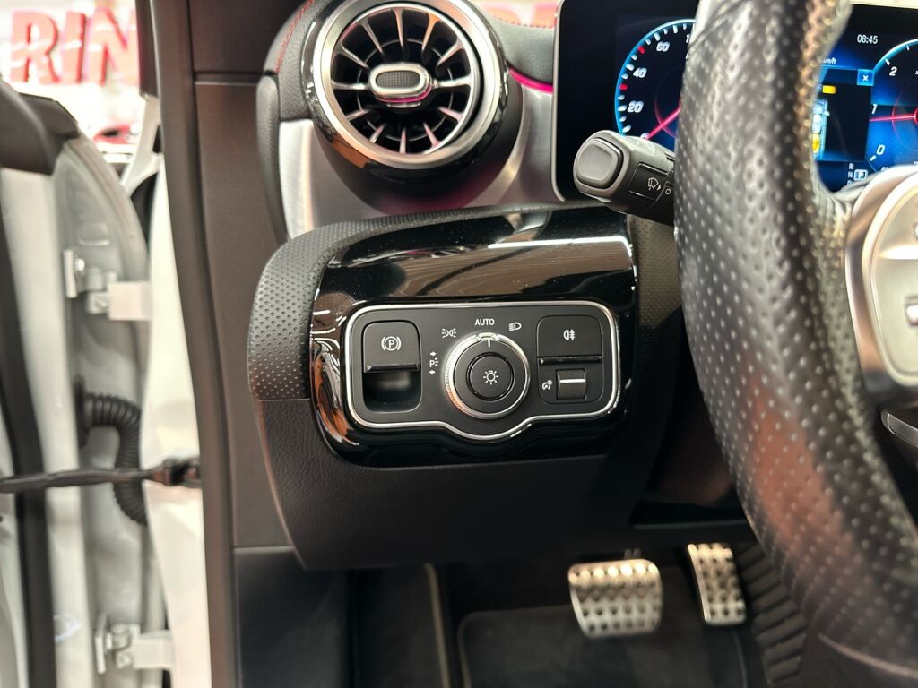 Mercedes-Benz CLA 2020 Valkoinen