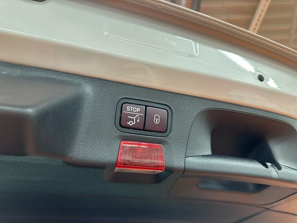 Mercedes-Benz CLA 2020 Valkoinen