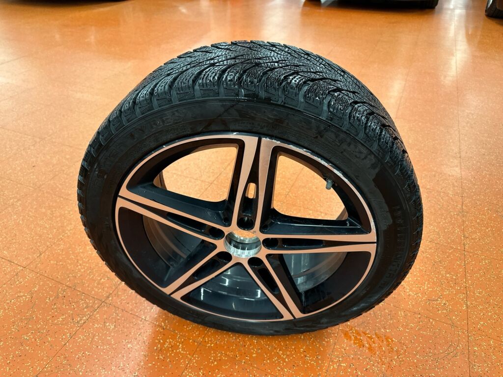 Mercedes-Benz CLA 2020 Valkoinen