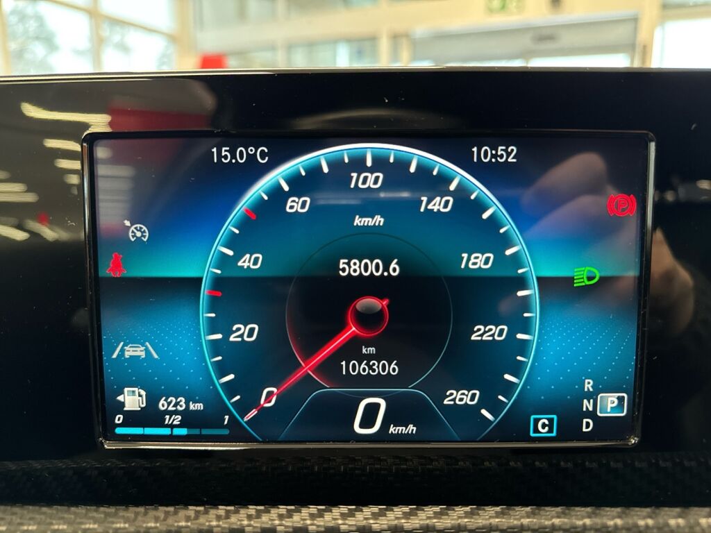 Mercedes-Benz A 2020 Valkoinen