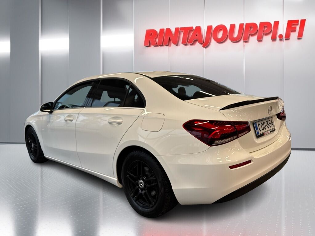 Mercedes-Benz A 2020 Valkoinen