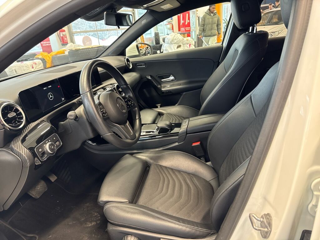 Mercedes-Benz A 2020 Valkoinen