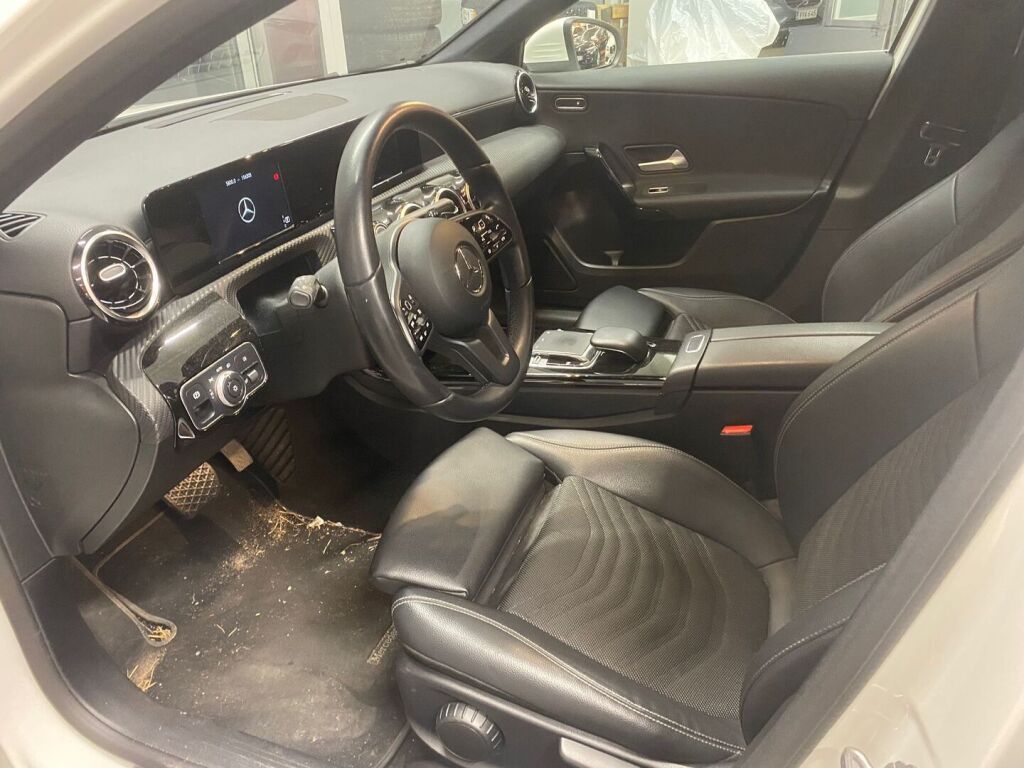 Mercedes-Benz A 2020 Valkoinen