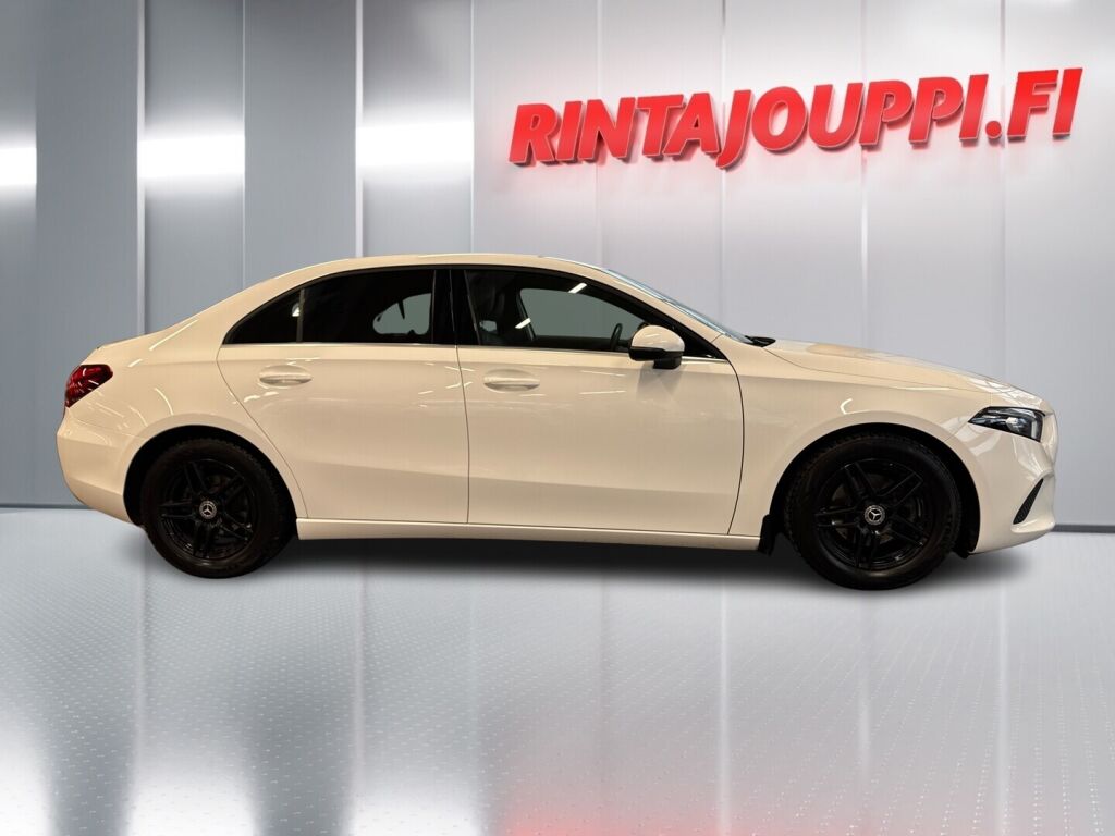 Mercedes-Benz A 2020 Valkoinen