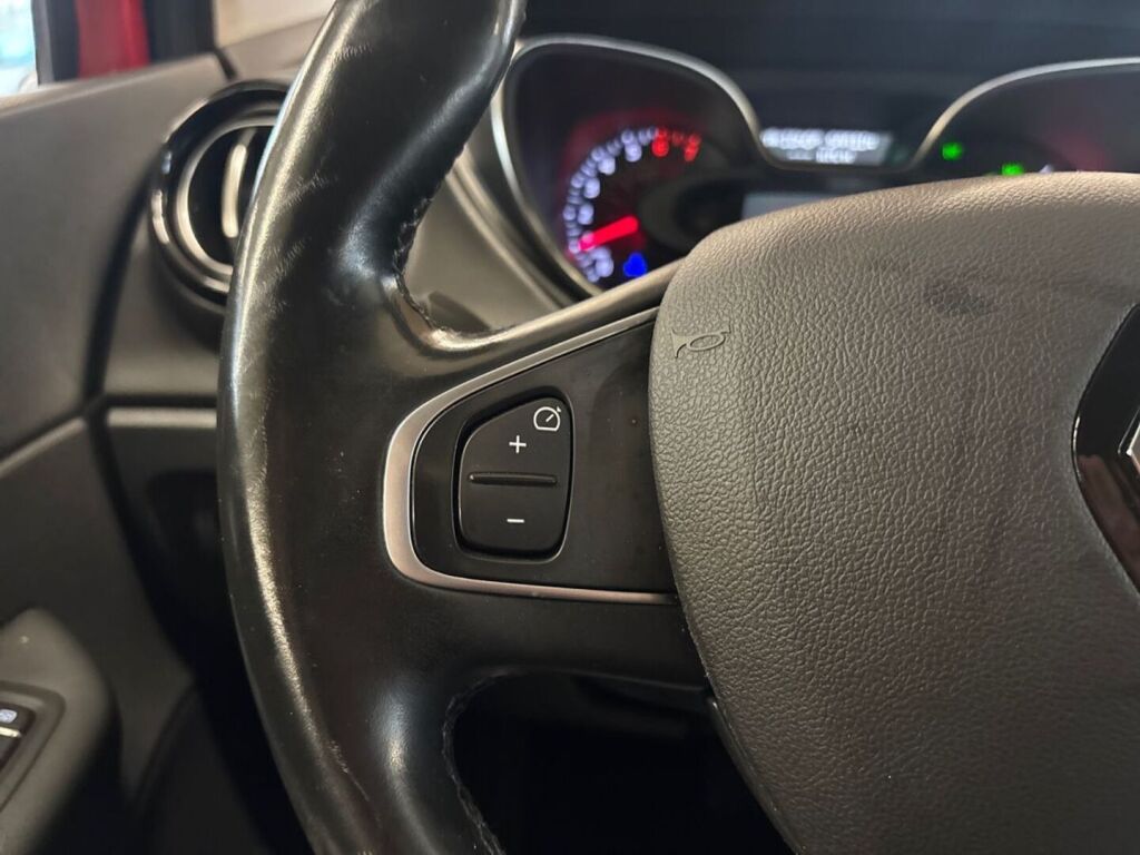 Renault Captur 2019 Punainen