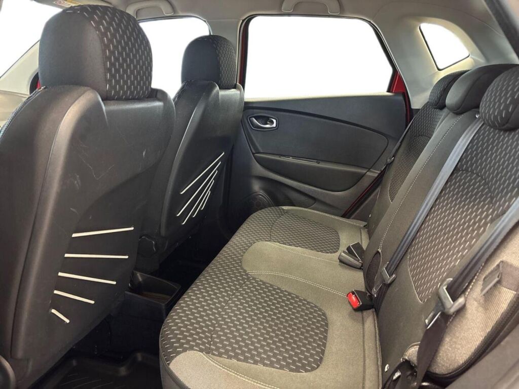 Renault Captur 2019 Punainen