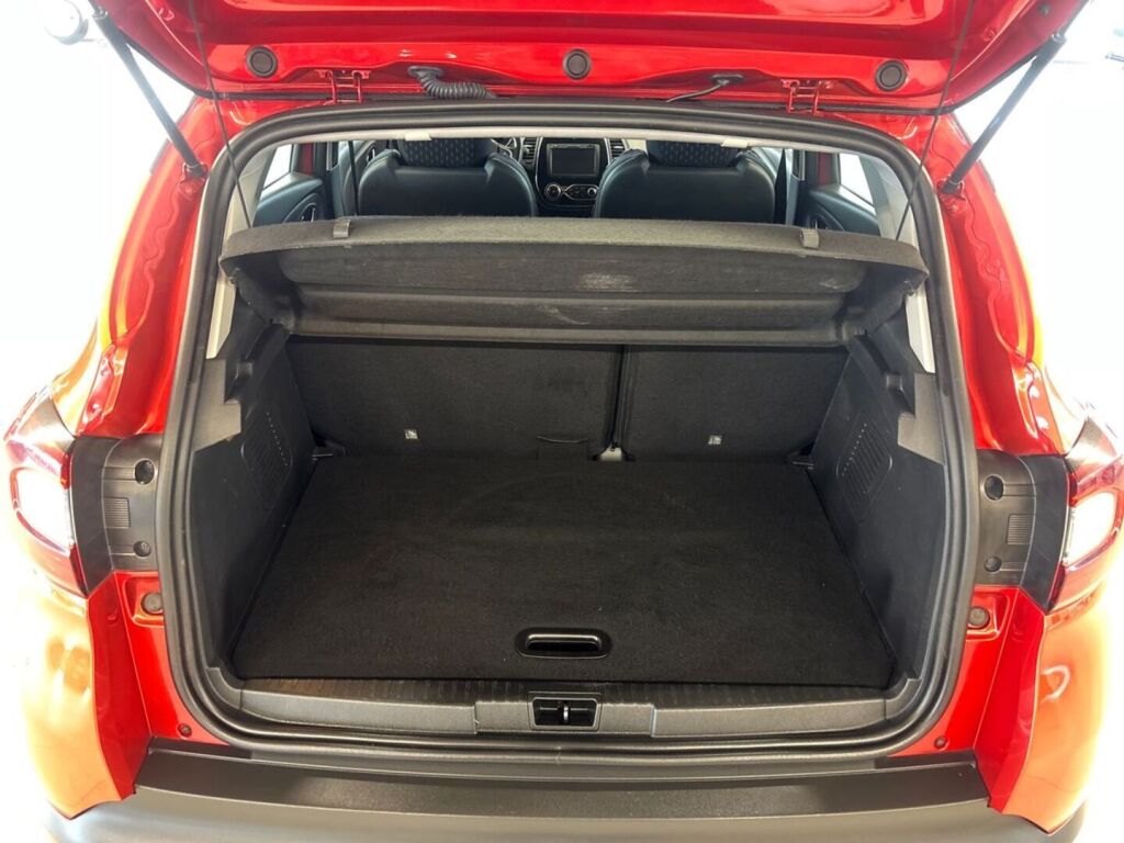 Renault Captur 2019 Punainen