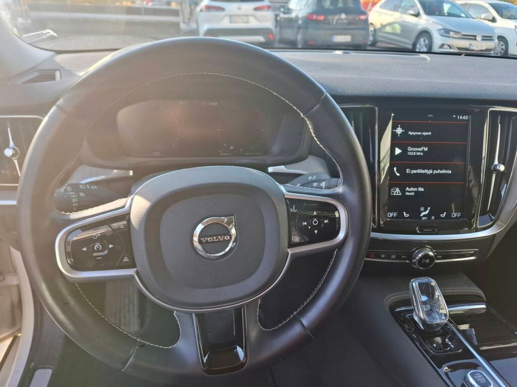 Volvo S60 2020 Valkoinen